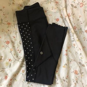 Lululemon Tight Stuff Tight Black Leggings Dots
